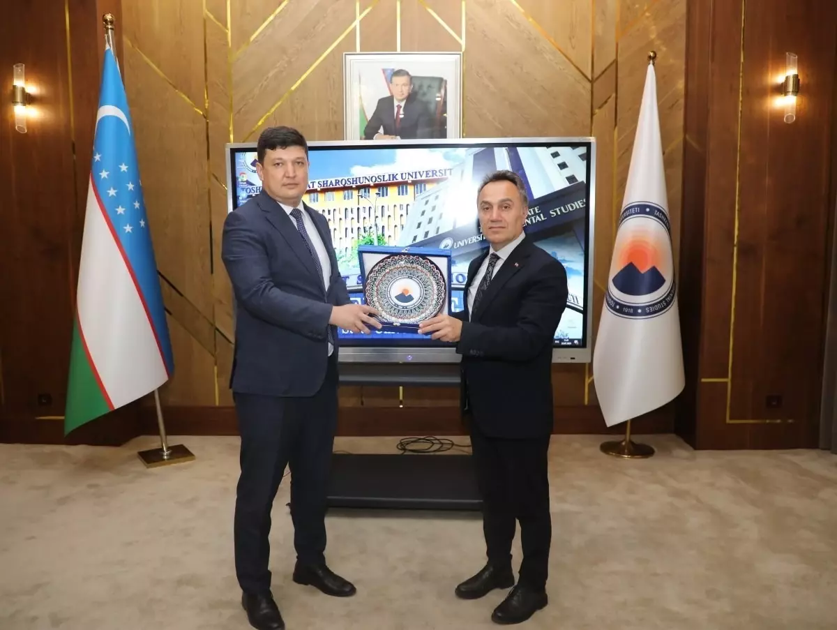 Rektör Yılmaz Özbekistan'da Akademik İş Birliği İçin Ziyarette Bulundu