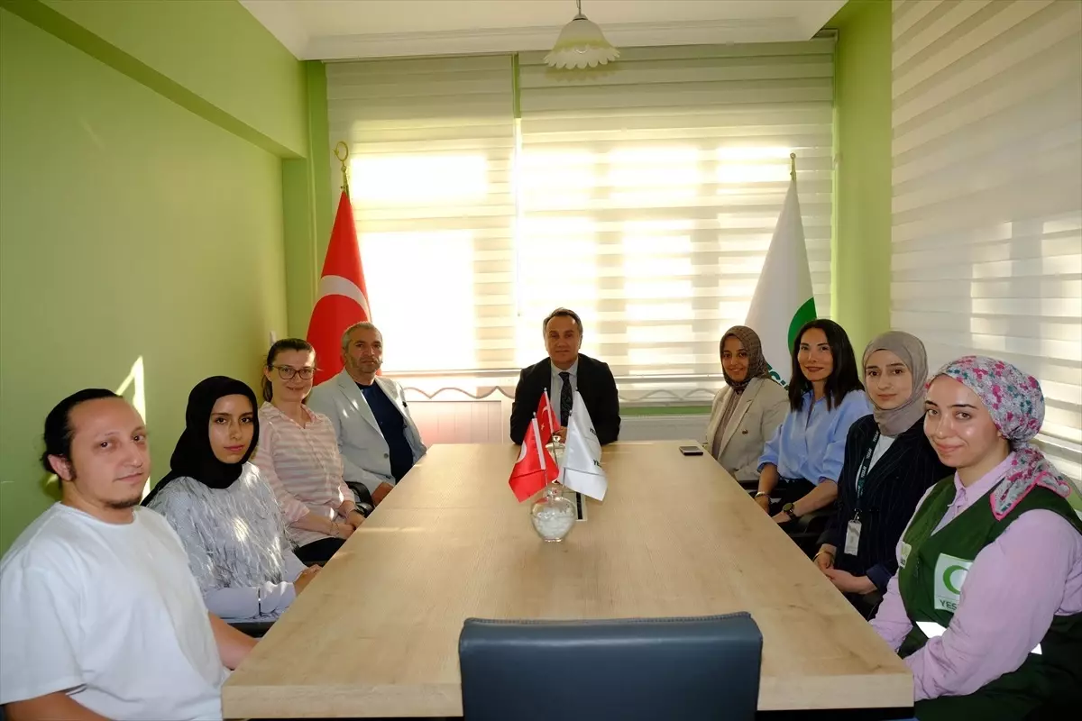 Rektör Fatih Yılmaz Yeşilay Tokat Şubesini Ziyaret Etti