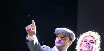 Tokat'ta Atatürk Giysi Koleksiyonu Defilesi Düzenlendi