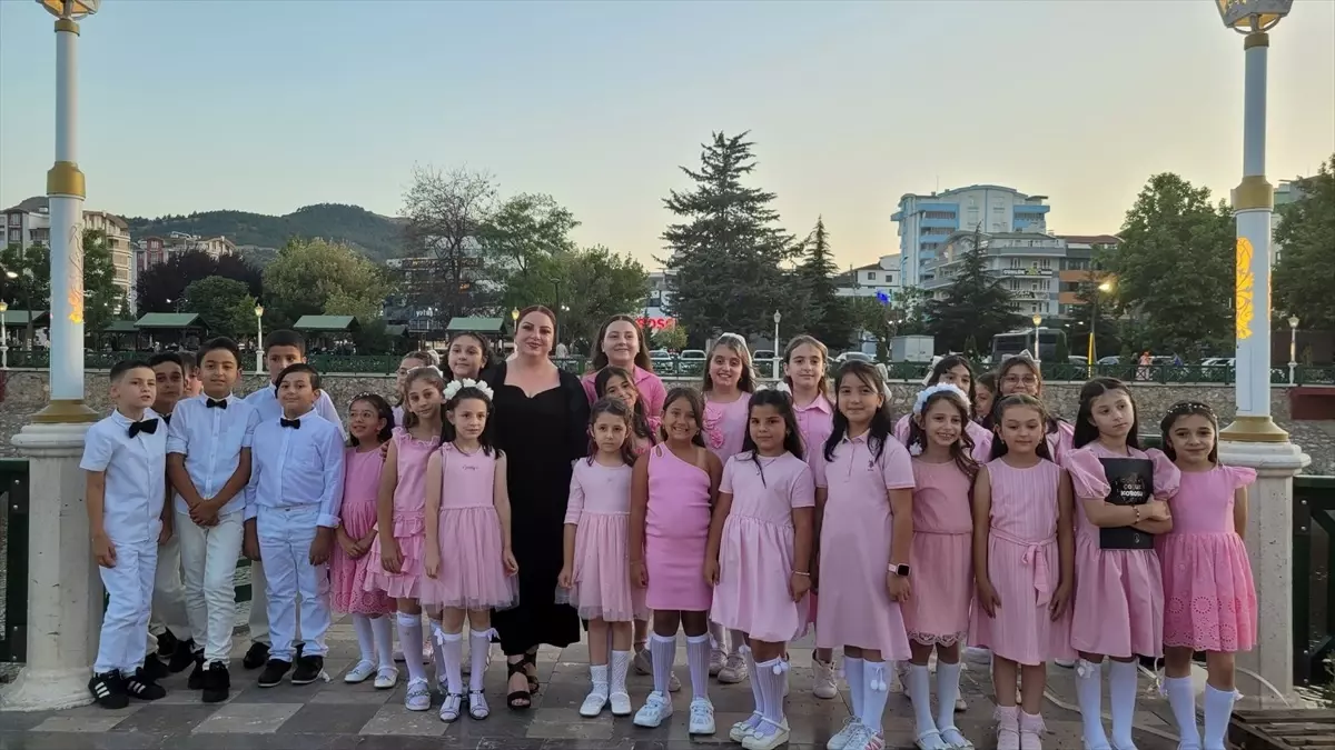 Tokat'ta Çocuk Korosundan Yaz Konseri