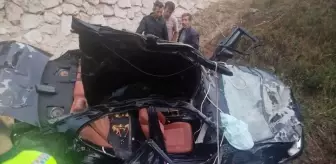 Tokat'ta Otomobil Şarampole Devrildi: 2 Ölü, 3 Yaralı