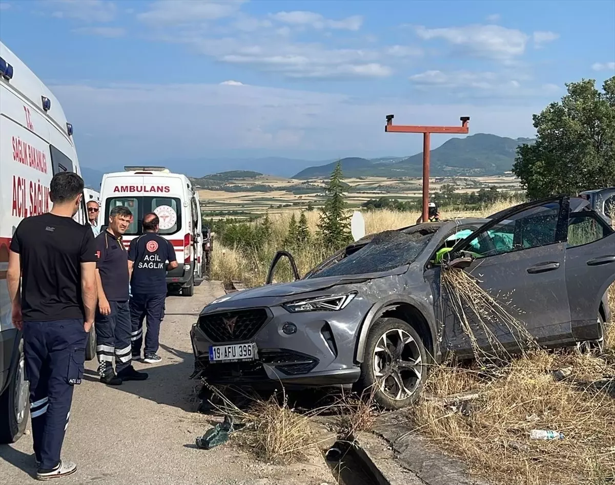 Tokat'ta Devrilen Otomobilde 3 Yaralı