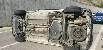 Tokat'ta Devrilen Otomobilde 4 Kişi Yaralandı