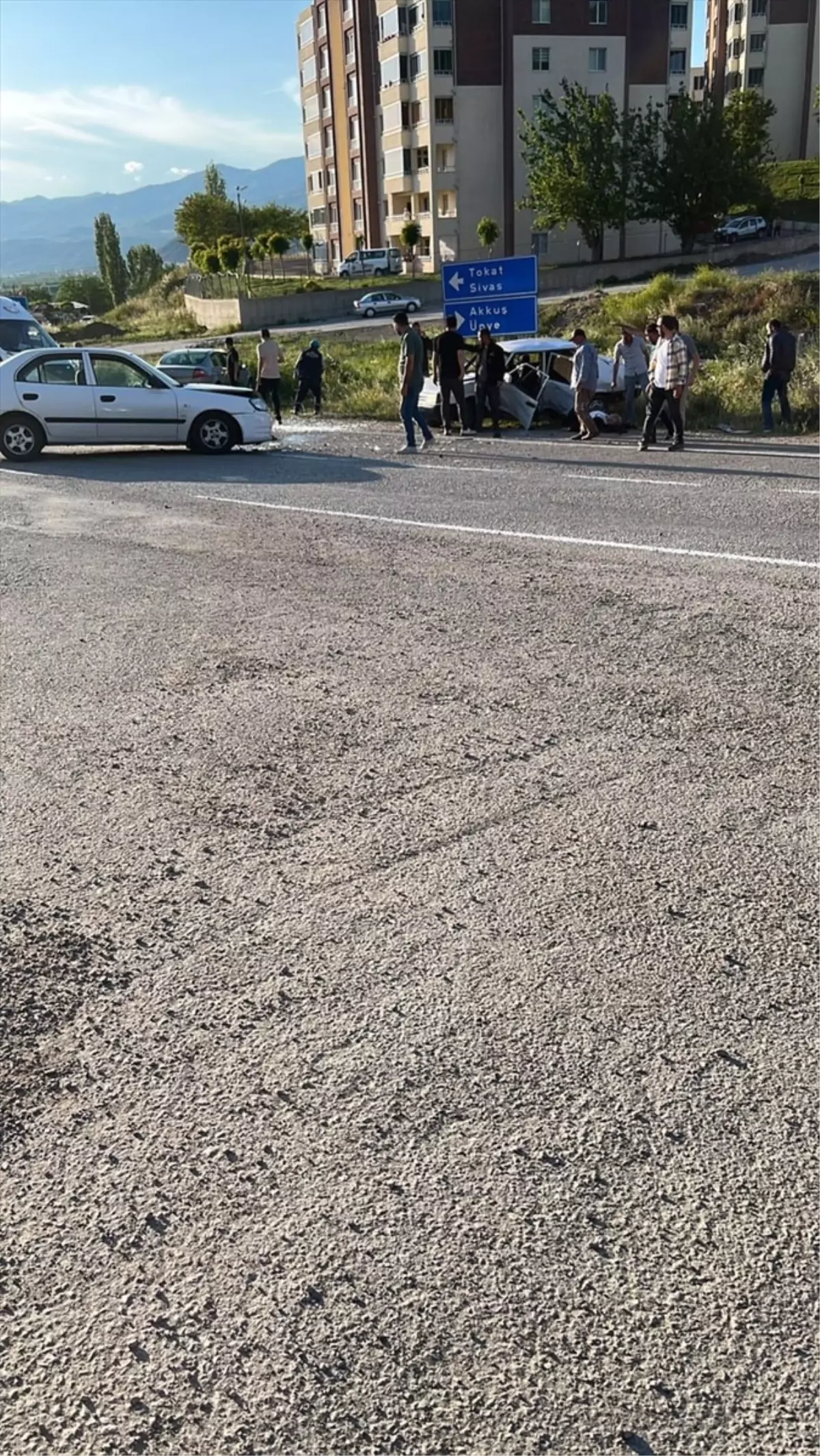 Tokat Niksar'da Araç Çarpışması: 1 Yaralı