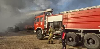 Tokat'ta Kumaş Deposunda Yangın Çıktı