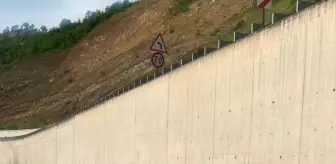 Tokat'ta Taziye Yolunda Minibüs Devrildi: 10 Yaralı