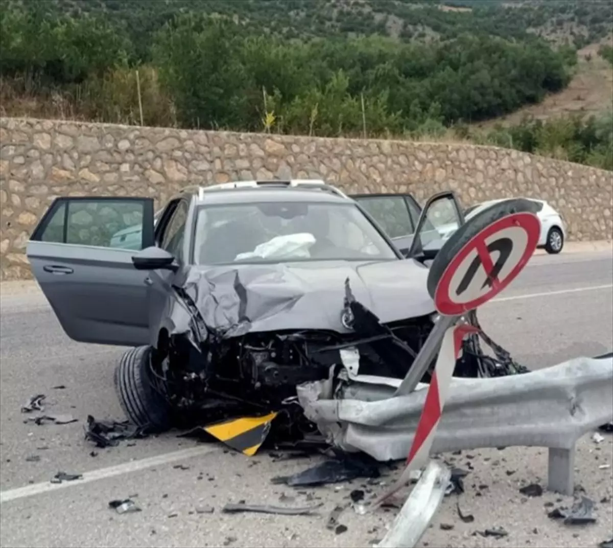 Tokat'ta Otomobil Kazası: 8 Kişi Yaralandı