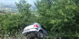 Tokat'ta Şarampole Savrulan Otomobilde 3 Yaralı
