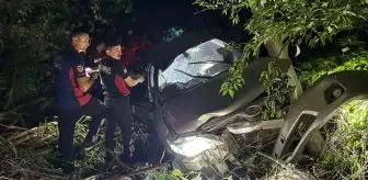 Tokat'ta Devrilen Otomobilde 6 Kişi Yaralandı