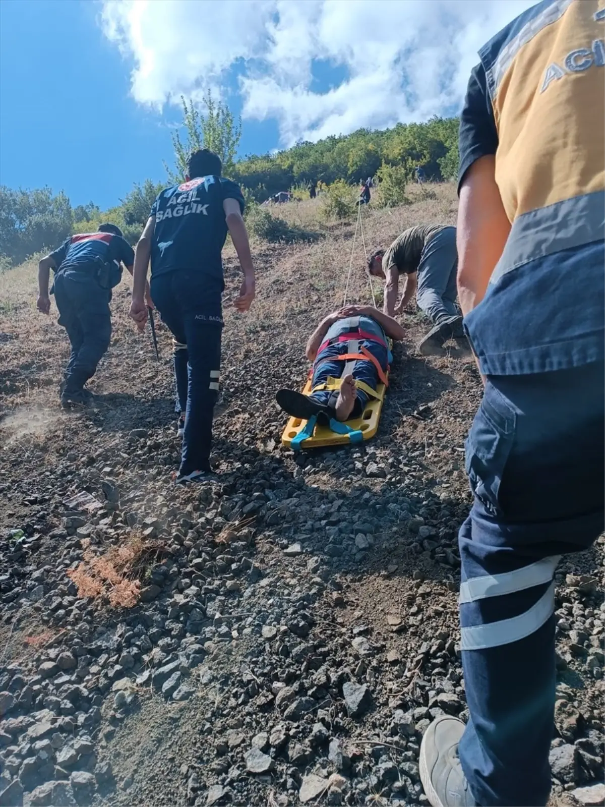 Tokat'ta ATV Aracı Uçuruma Devrildi: 2 Yaralı