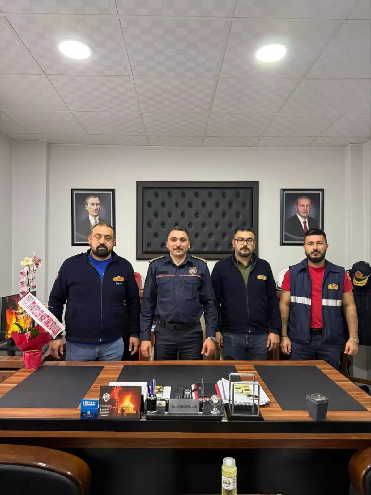 Üniversite Öğrencileri İtfaiye Müdürlüğünü Ziyaret Etti