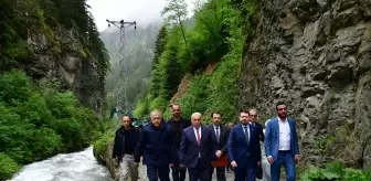 Trabzon'da Kaybolan 9 Yaşındaki Çocuk İçin Arama Çalışmaları Devam Ediyor