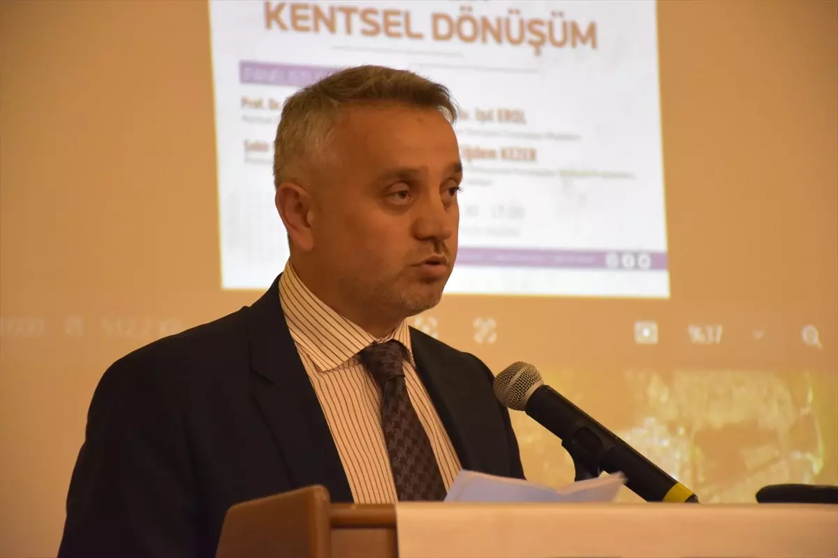 Trabzon'da Kentsel Dönüşüm Paneli Gerçekleştirildi