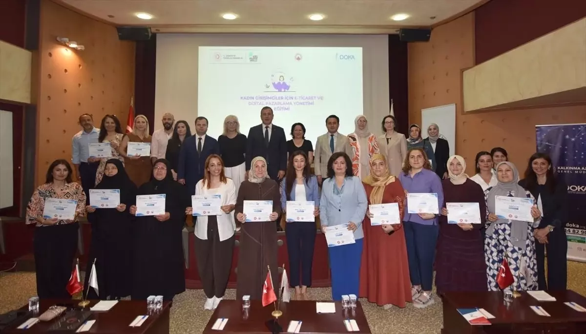 Trabzon'da Kadın Girişimcilere E-ticaret Eğitimi