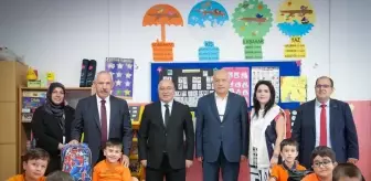 Trabzon'da Öğrencilere Okul Çantası ve Kırtasiye Seti Dağıtıldı