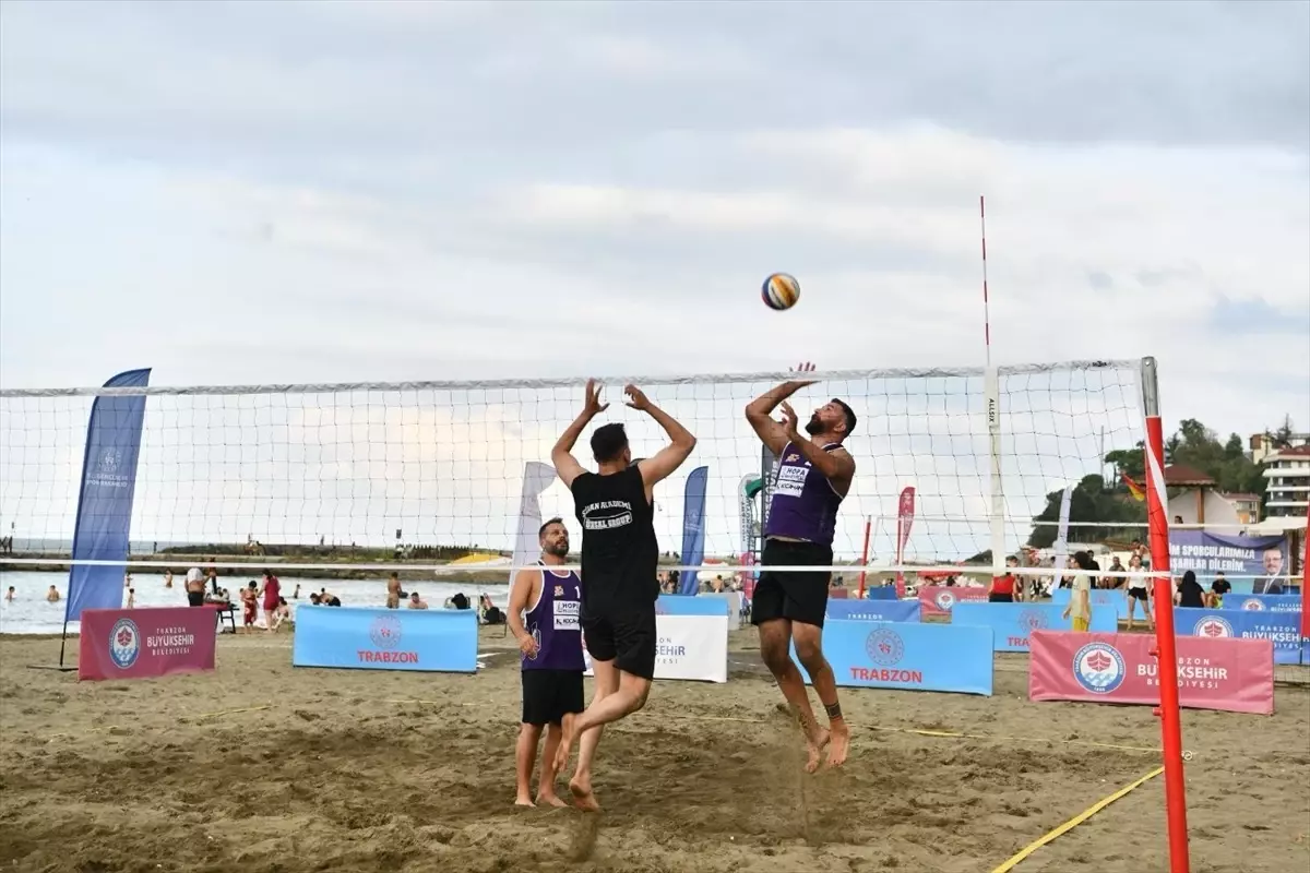 Trabzon'da Plaj Voleybolu Turnuvaları Düzenlenecek