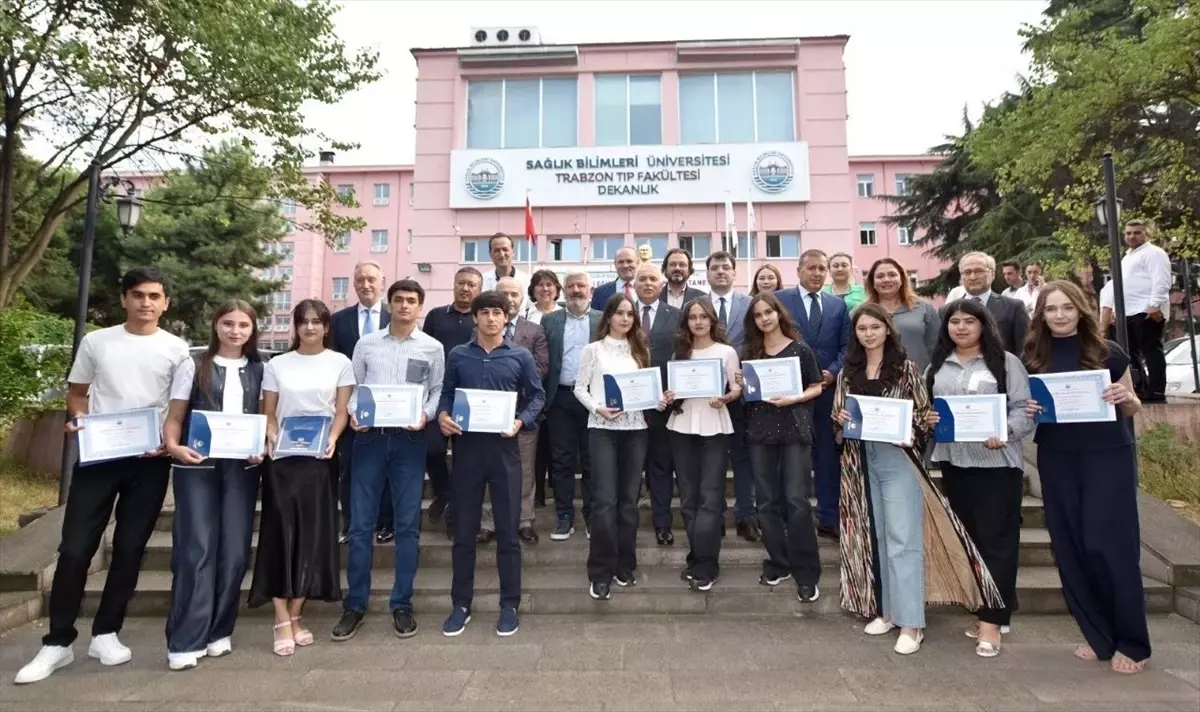 Özbekistanlı Öğrenciler Trabzon'da Yaz Stajını Tamamladı