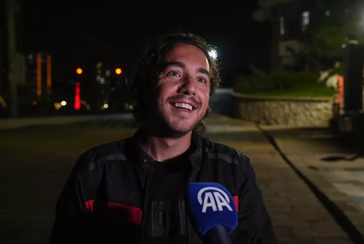 Motokurye Aksoy, Trafikte Görünmez Olmanın Zorluklarını Anlattı