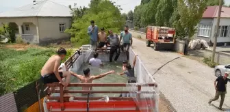 Çiftçiden Yaratıcı Çözüm: Traktör Römorkuyla Havuz Yapıldı