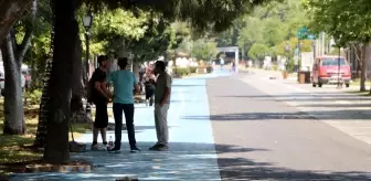 Trakya'da Sıcak Hava Etkisi: Vatandaşlar Gölgelik Alanlara Sığınmaya Çalışıyor