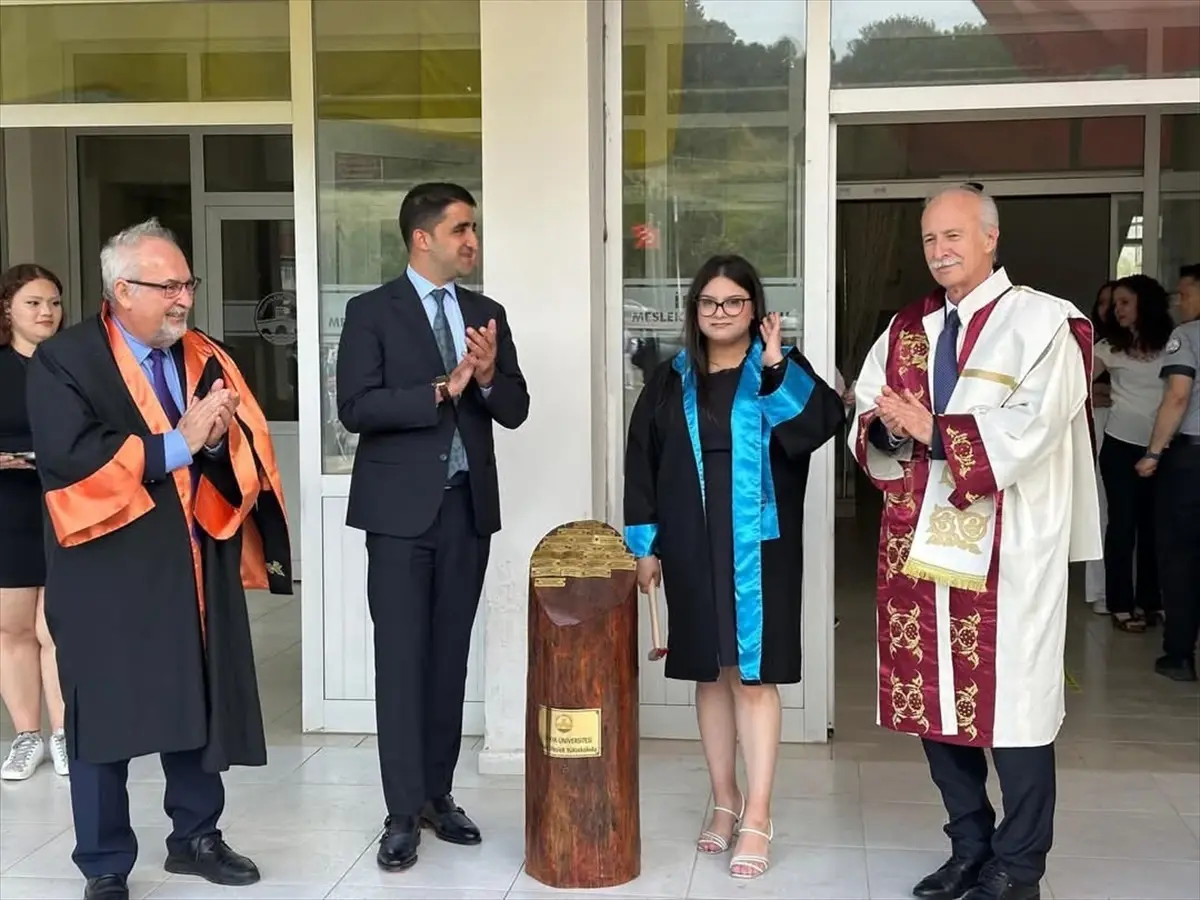 Trakya Üniversitesi İpsala MYO 21. Dönem Mezunlarını Verdi
