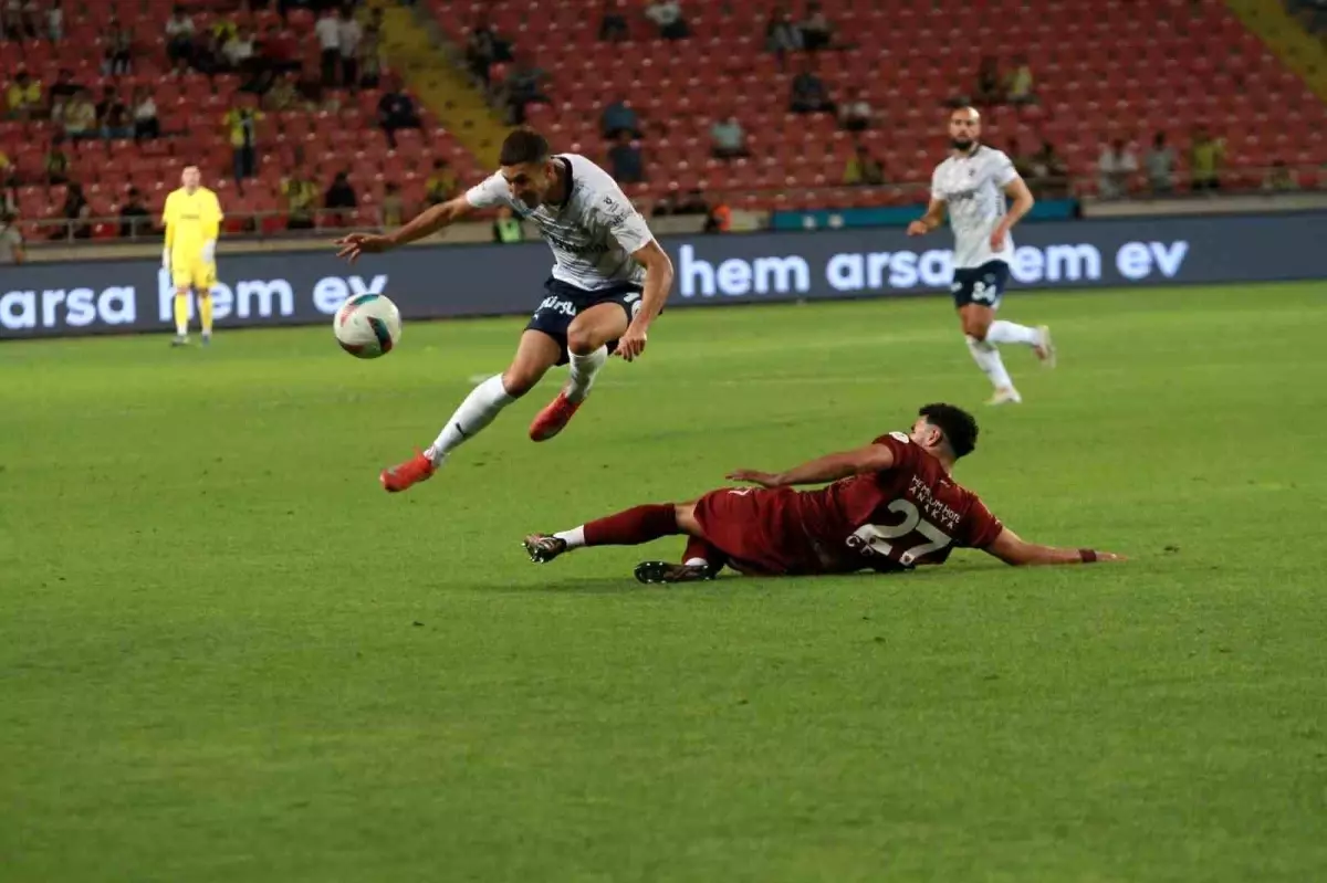 Trendyol Süper Lig'de Hatayspor ve Fenerbahçe 1-1 Berabere Kaldı