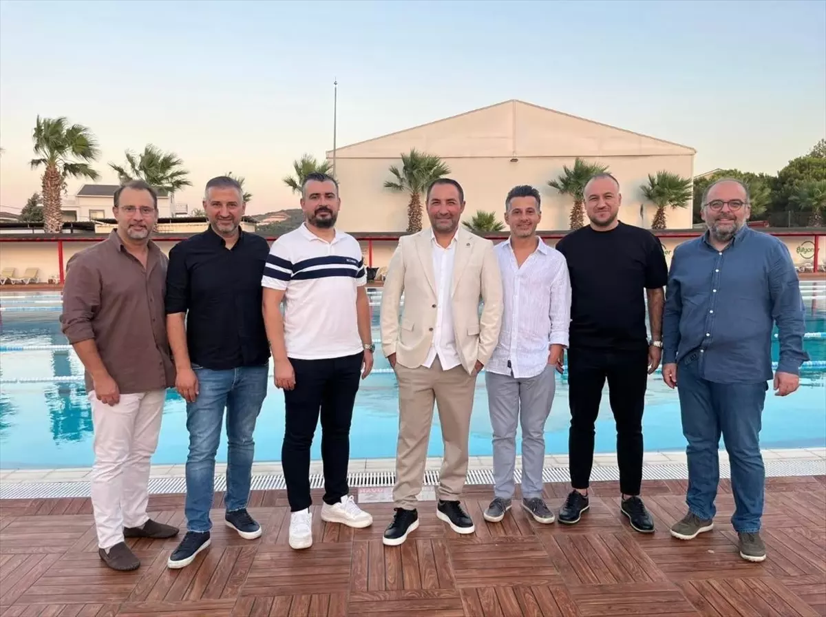 TSYD İzmir Şubesi'nden Yaza Veda Partisi