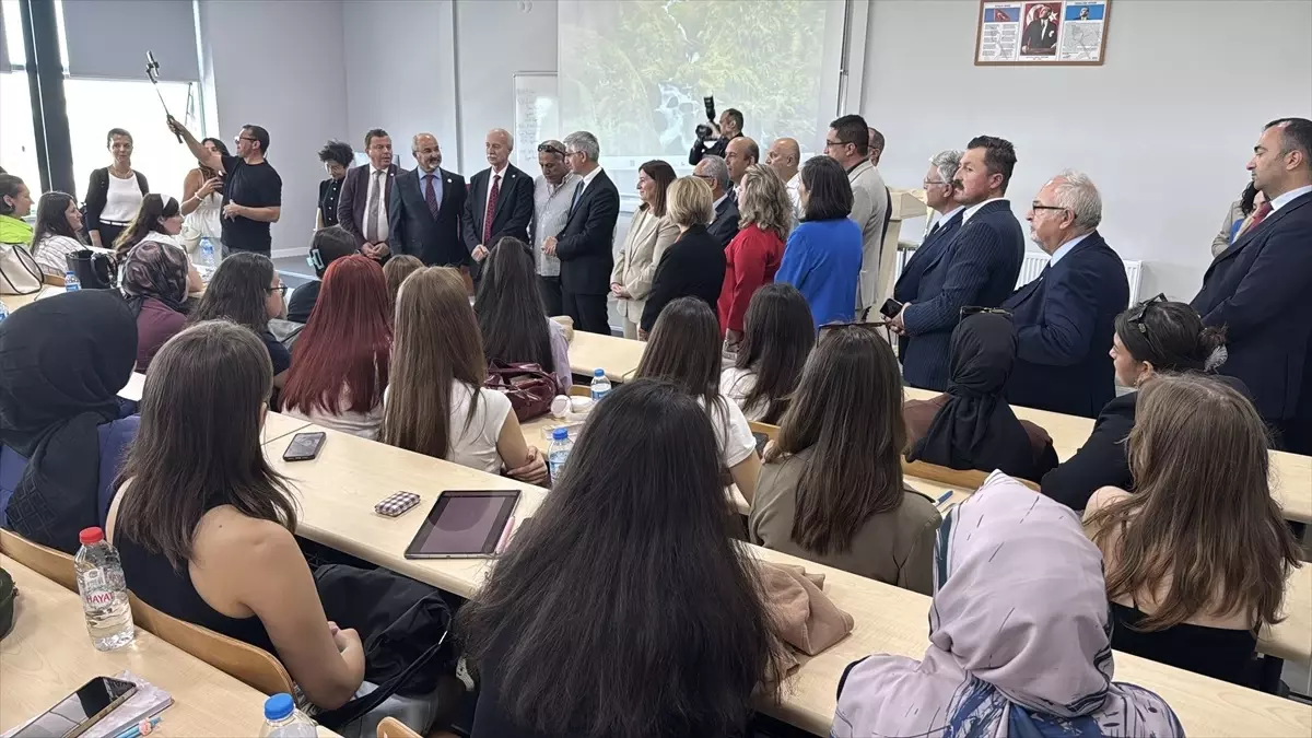 Trakya Üniversitesi'nde Yeni Amfiler Açıldı
