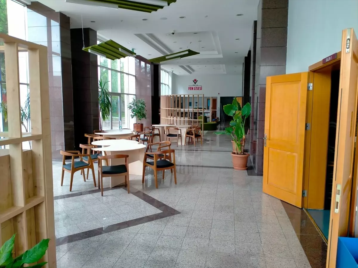 TÜBİTAK Fen Lisesi Yeni Eğitim Yılında Öğrencilerini Bekliyor