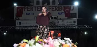 Pertek'te Geleneksel Giysilerle Moda Defilesi Düzenlendi