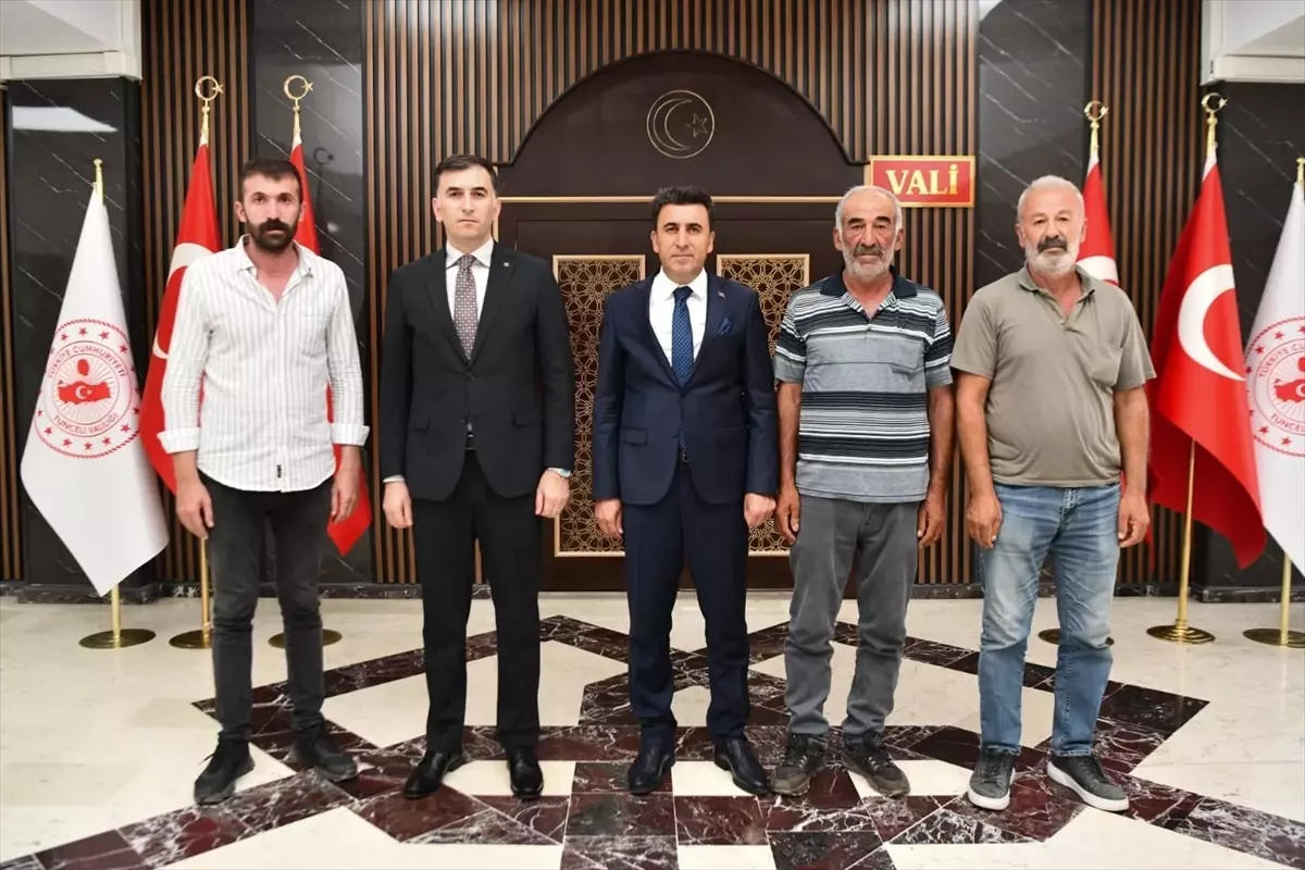 Ovacık'ta Yıldırım Düşmesi Sonucu Besicilere 2.6 Milyon Lira Destek