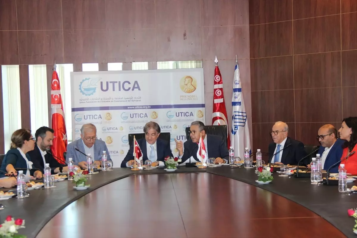 Tunus'ta Türk İş İnsanları ile İş Forumları Düzenlendi
