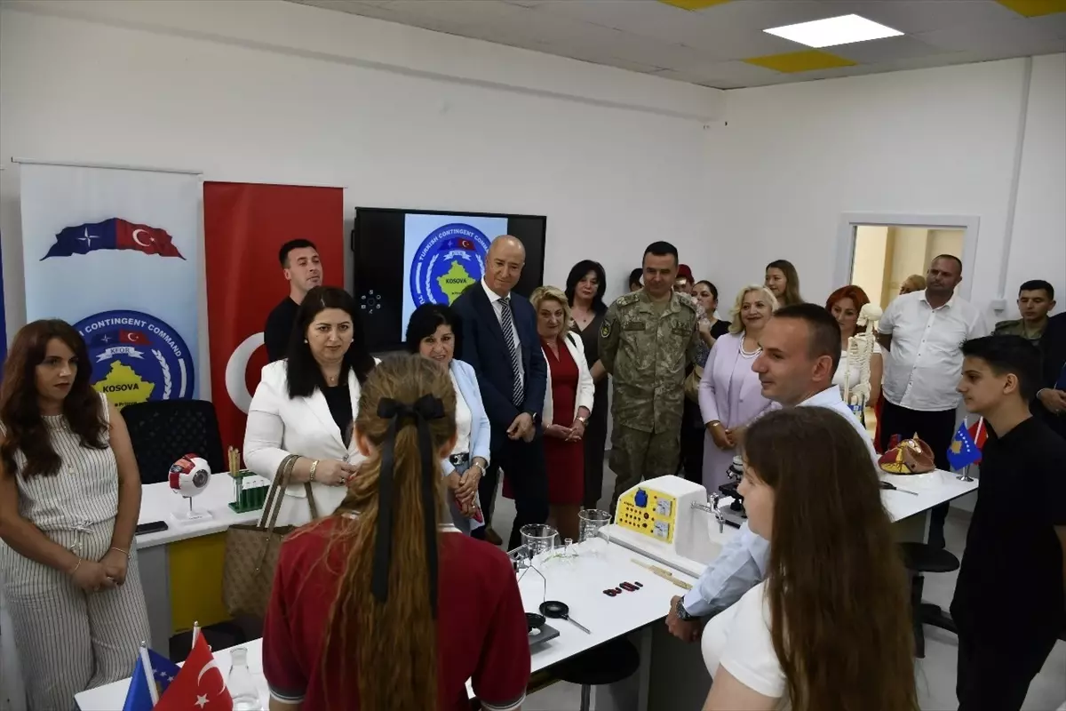 Kosova'da Fen Bilimleri Laboratuvarı Açıldı
