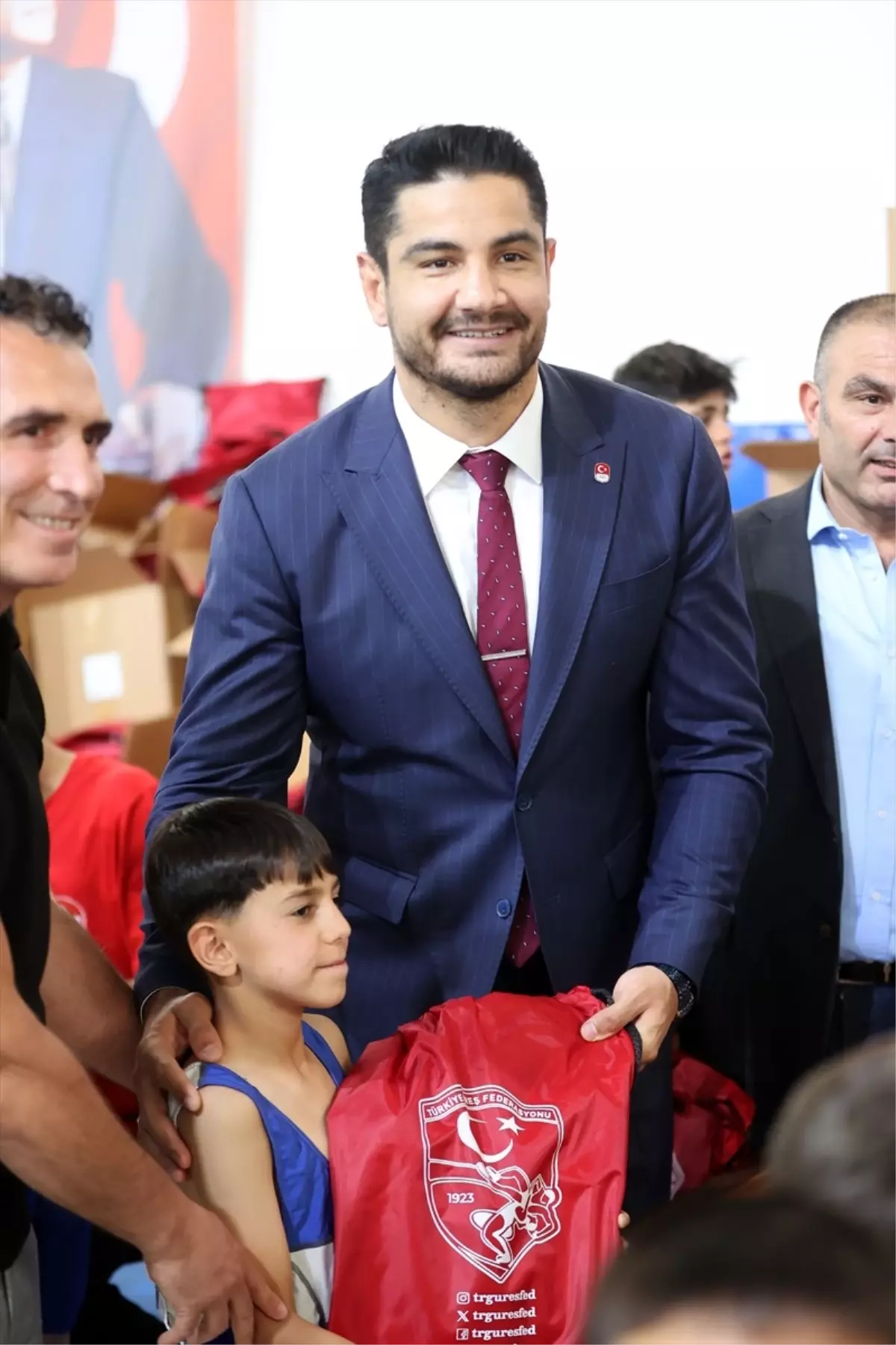Taha Akgül Güreş Federasyonu Başkanlığına Seçildi, Lisans Yaşı 8'e İndirildi