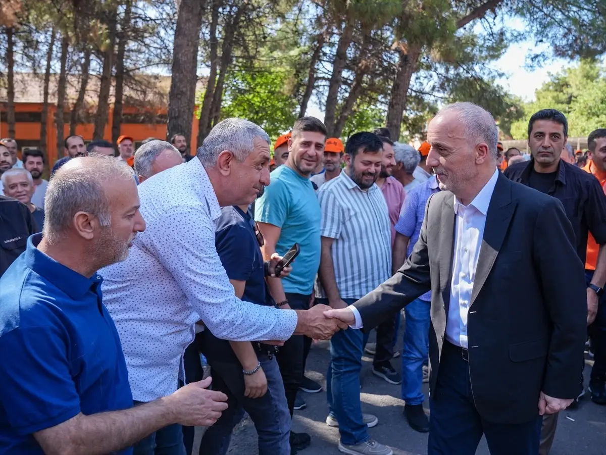 TÜRK-İŞ Genel Başkanı Atalay'dan Kamu İşçilerine Destek Çağrısı