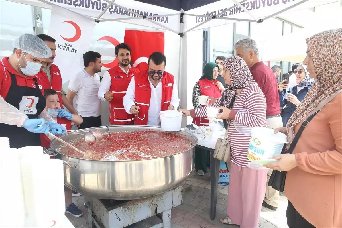 Türk Kızılay Kahramanmaraş'ta Aşure İkramı Düzenledi