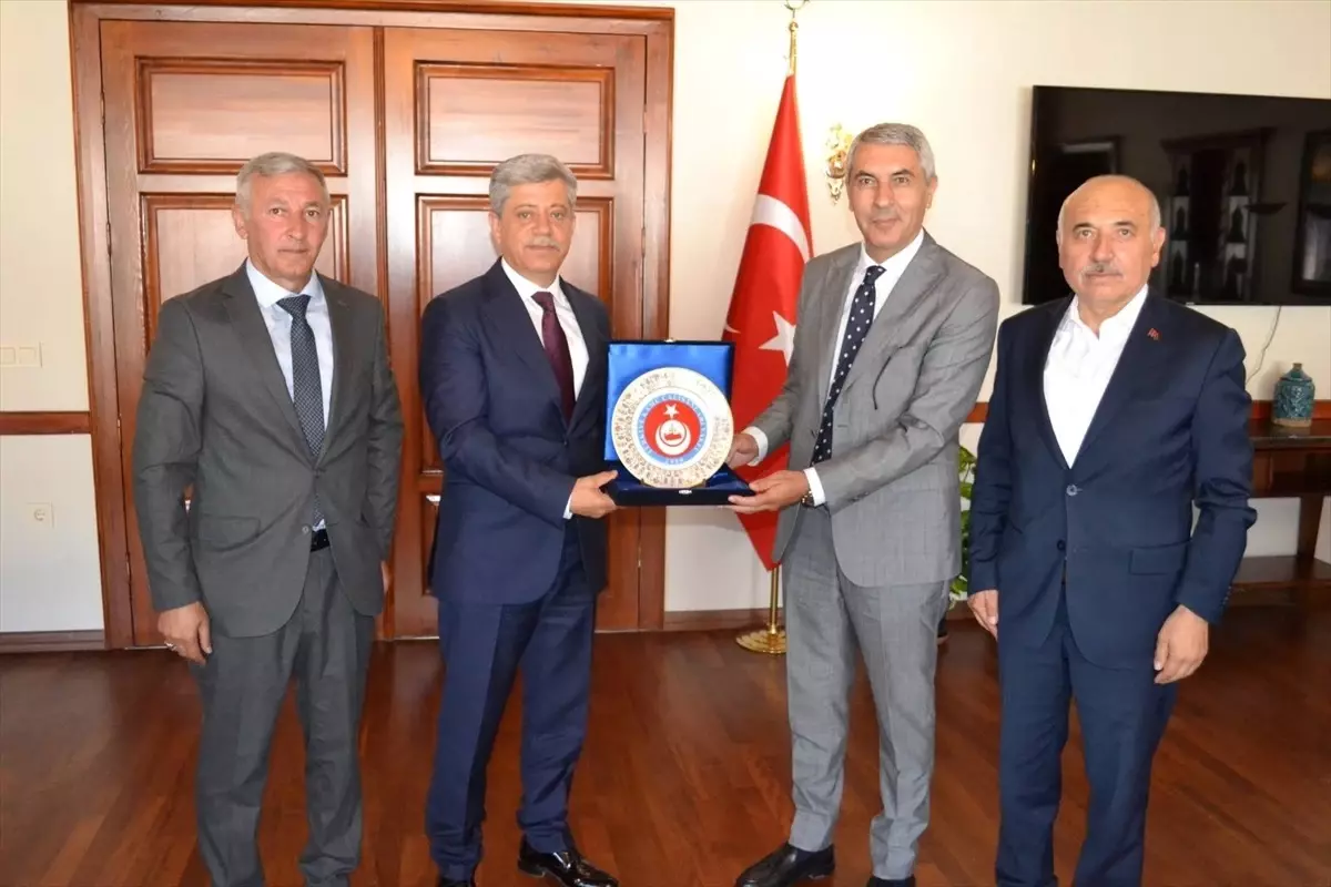 TÜRKAV'dan Beypazarı Kaymakamı Coşkun'a Ziyaret