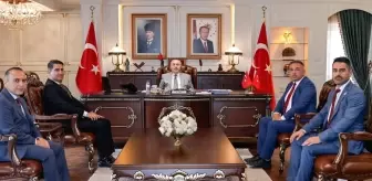Vali Köşger, Emekli Astsubaylar Derneği Başkanı'nı Kabul Etti