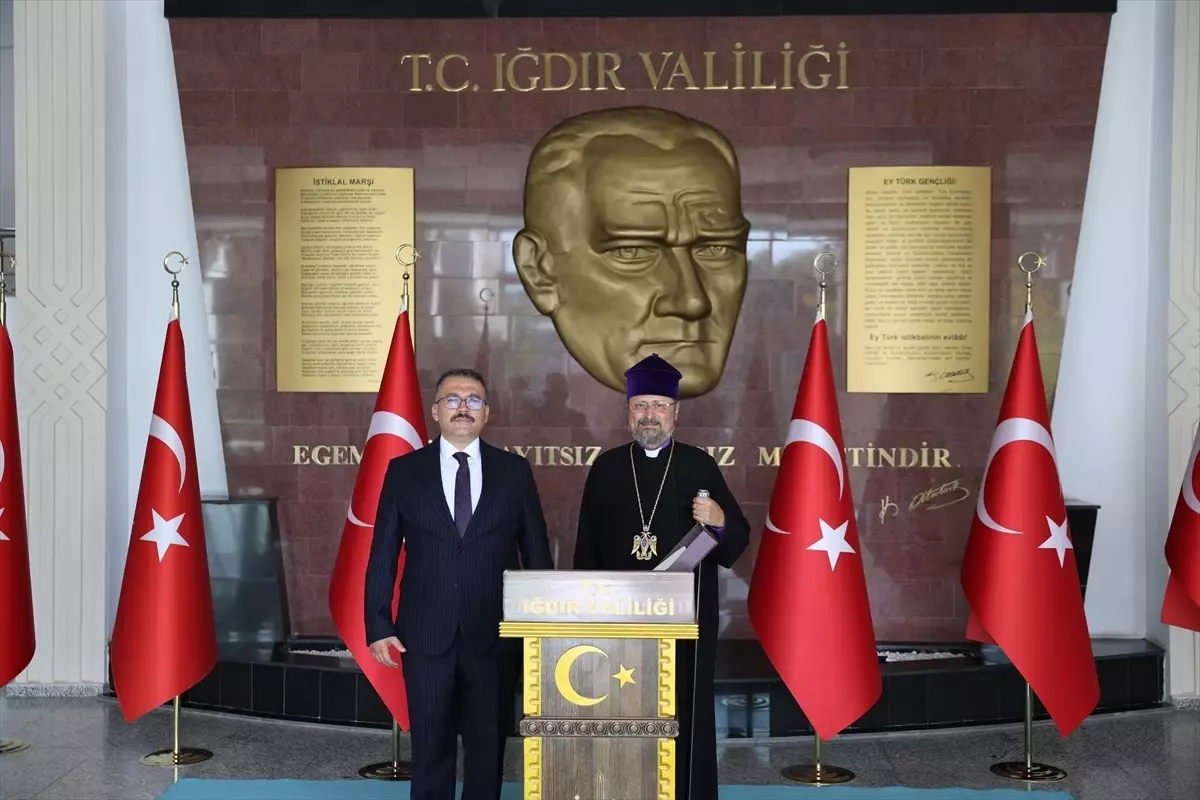 Türkiye Ermenileri Patriği Sahak Maşalyan'dan Iğdır Valisi'ne Ziyaret