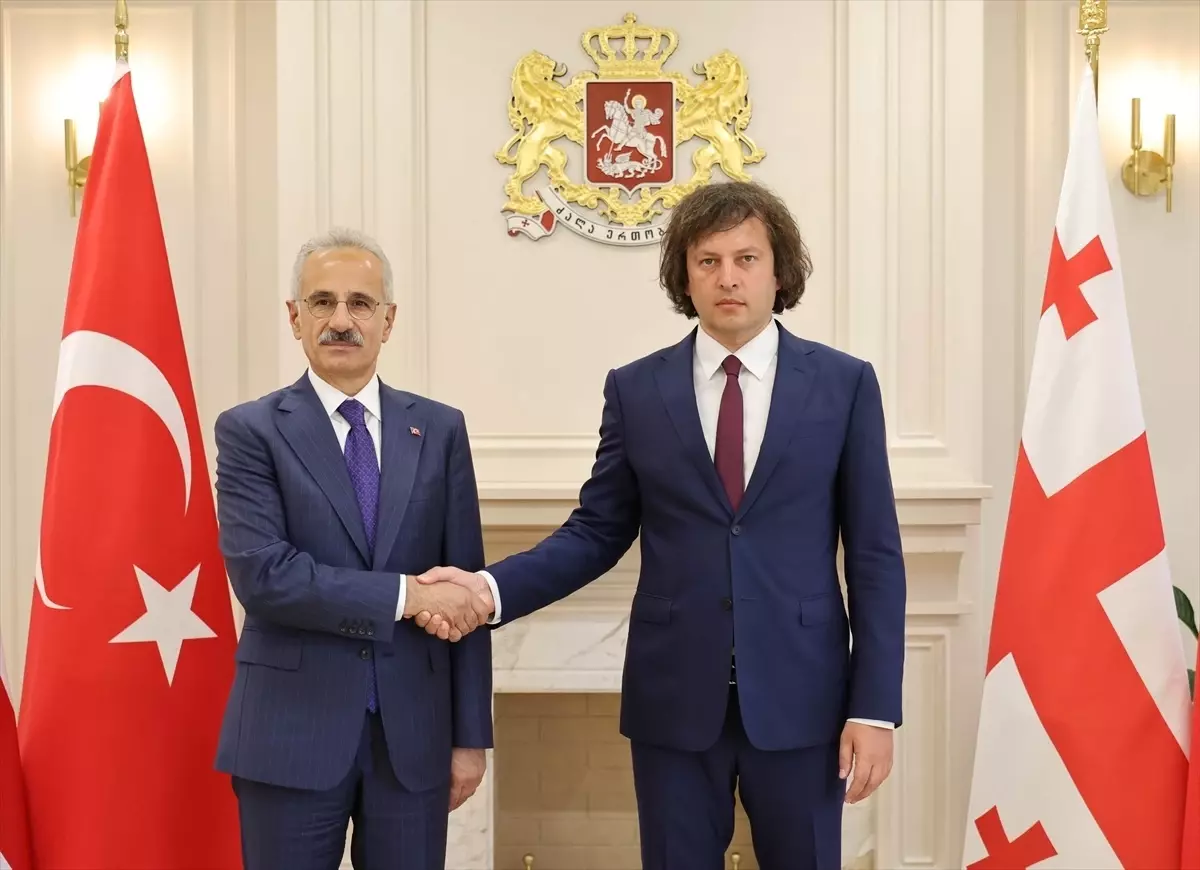 Türkiye ve Gürcistan Ekonomik İlişkilerini Güçlendirmek İçin Toplandı