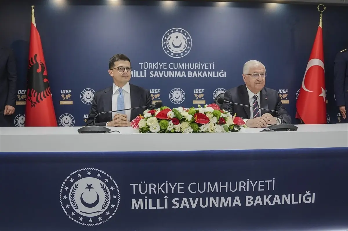 Türkiye ve Arnavutluk Savunma Bakanlıkları Arasında Protokol İmzalandı