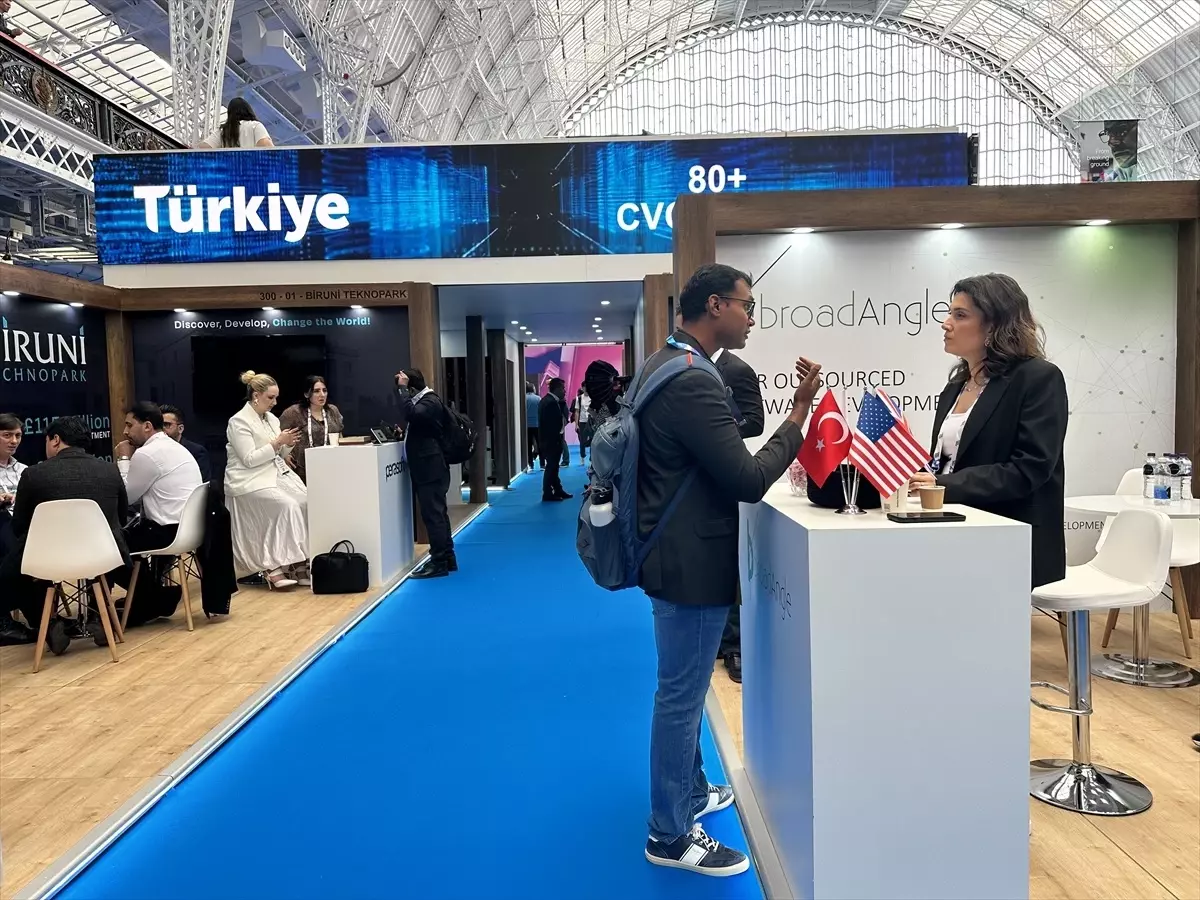 Türkiye, Londra Teknoloji Haftası'nda Bilişim İhracatını Tanıtıyor