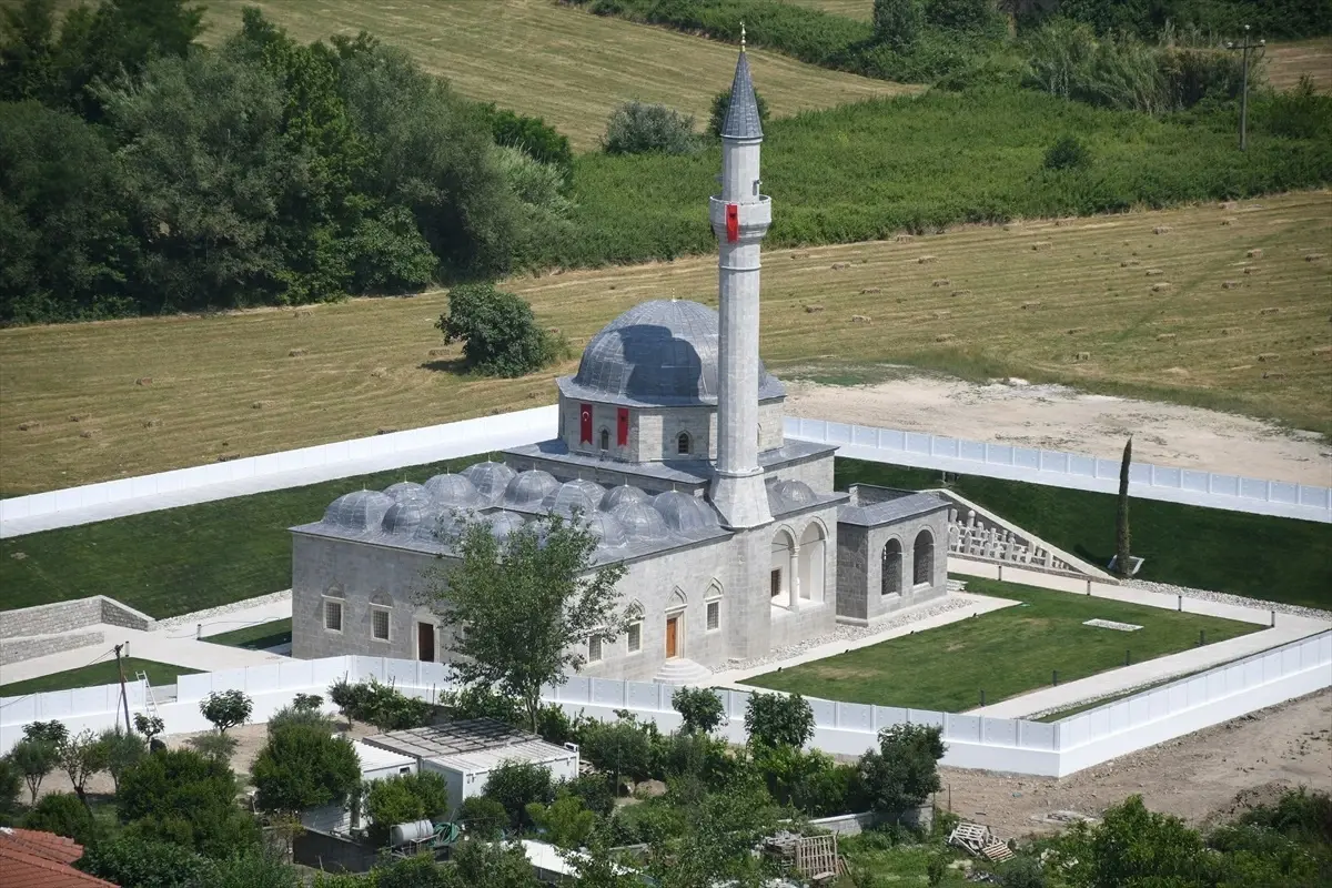 Türkiye'nin desteğiyle restore edilen Arnavutluk'taki Kurşunlu Camisi eski ihtişamına kavuştu