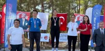 Türkiye Petank Şampiyonası'nda Dereceye Giren Sporcular Ödüllendirildi