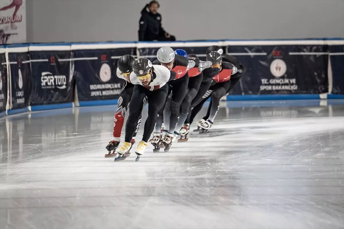 Polonya ve Türkiye Short Track Takımları, Erzurum'da Ortak Kamp Yapıyor