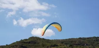 Uçmakdere'de Adrenalin Tutkunları Gökyüzüyle Buluşuyor