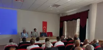 Ulaş Kaymakamı Muhtarlarla Toplantı Düzenledi