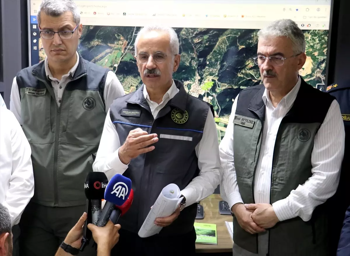 Bursa'da Orman Yangınına 500 Personel ve 150 Araçla Müdahale Ediliyor
