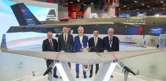 Bakan Uraloğlu IDEF 2025 Fuarında Savunma Sanayi Gelişmelerini Değerlendirdi