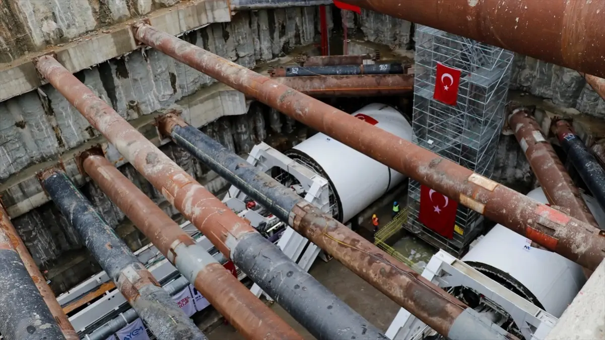 Ulaştırma ve Altyapı Bakanı Uraloğlu, Körfezray Metro Hattı Temel Atma Töreni'nde konuştu Açıklaması